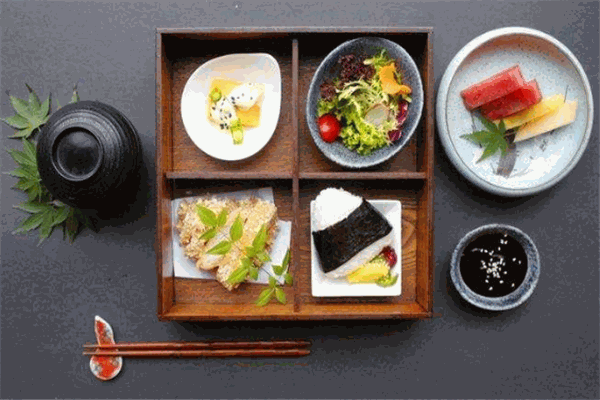 魚(yú)之鮨料理 匠心餐飲管理的藝術(shù)與實(shí)踐